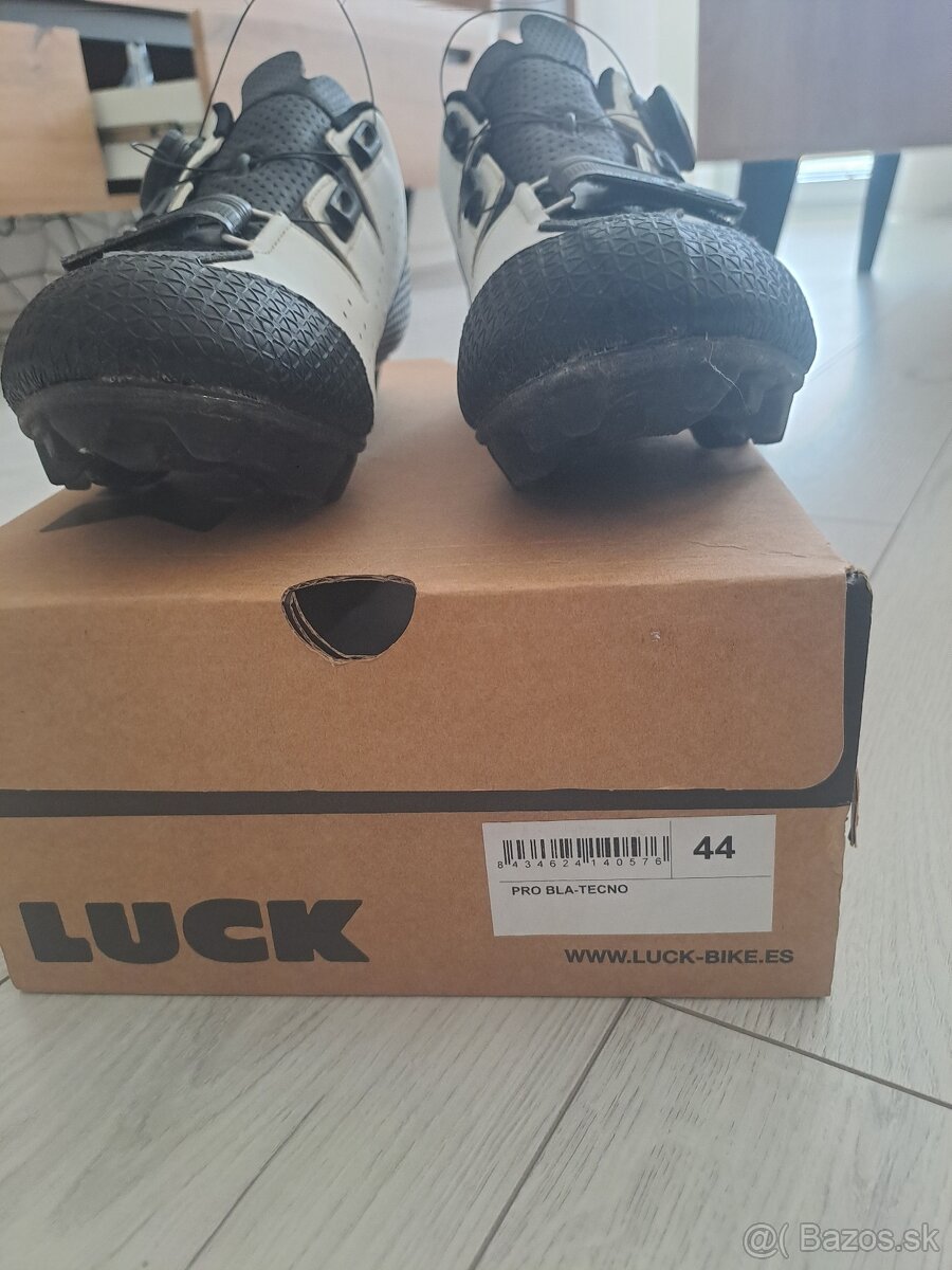 MTB tretry LUCK vel.44