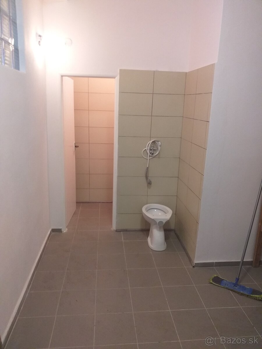 Zdravotnícke priestory - 85 m2