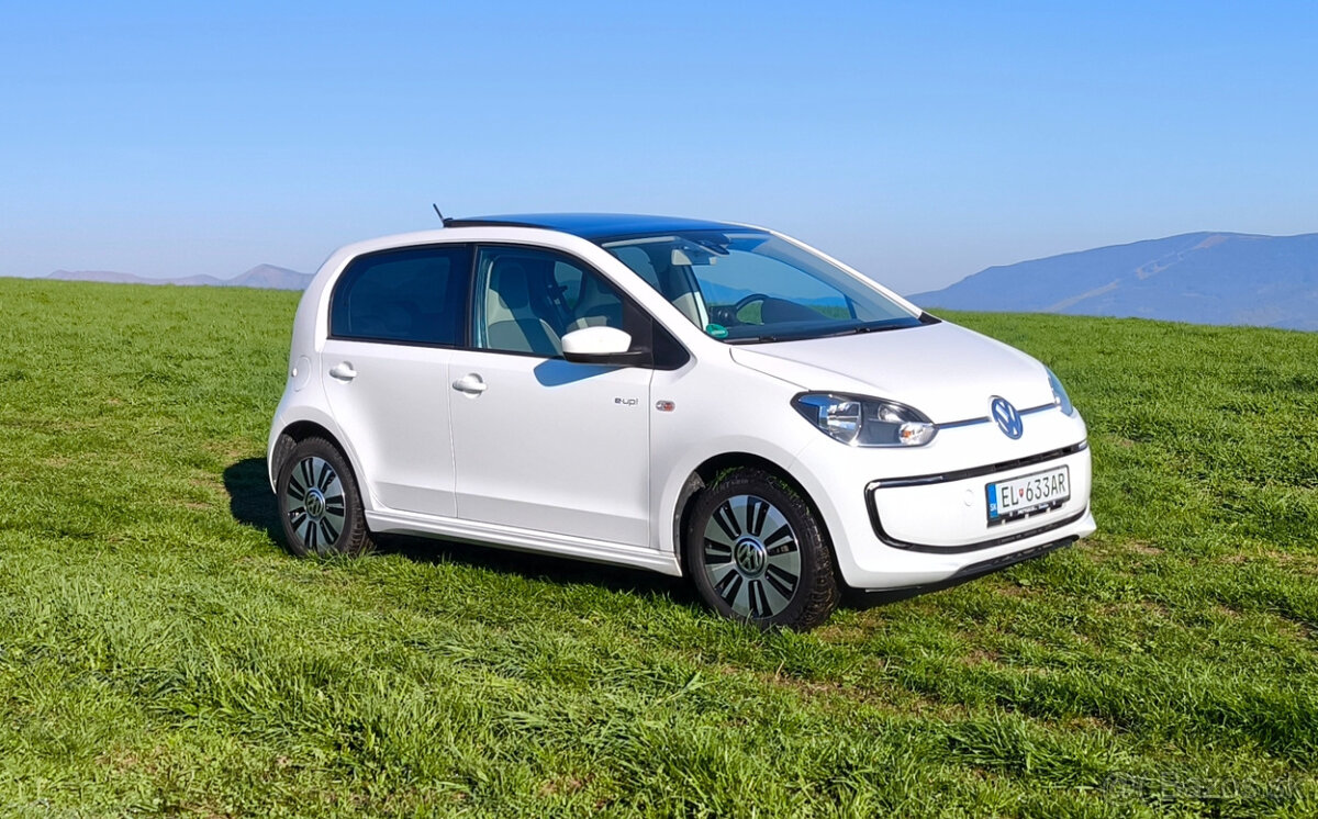 Elektromobil VW e-Up - strešné okno, letné+zimne pneu