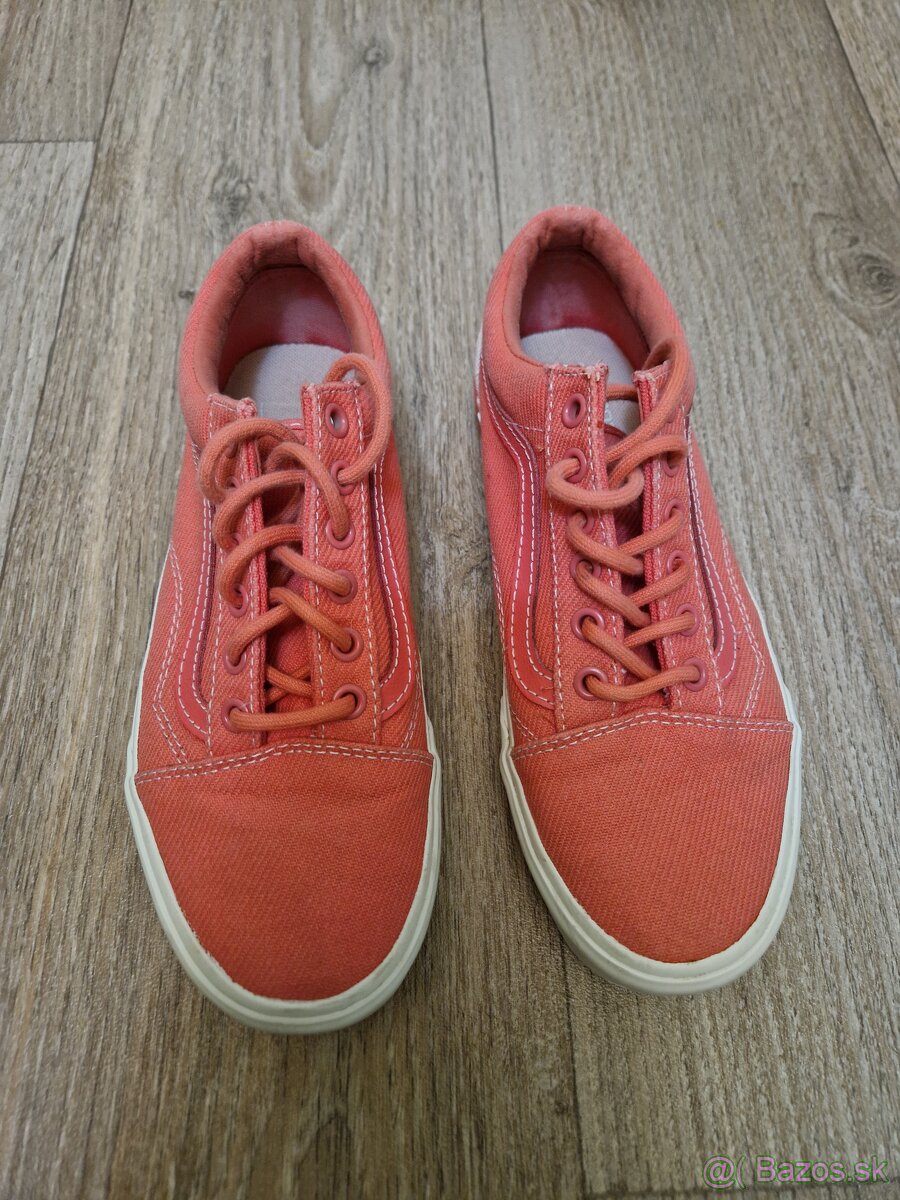 Vans tenisky