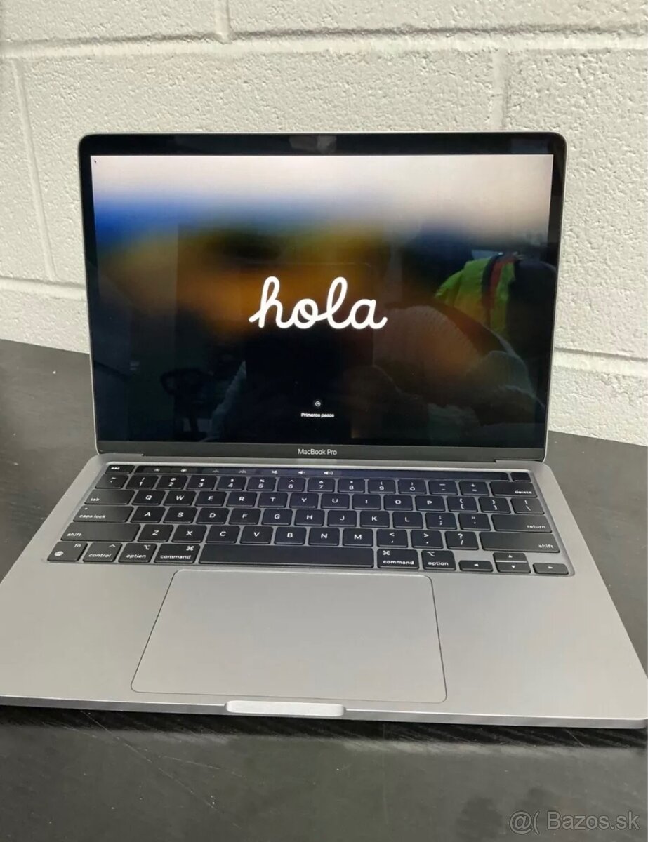 Macbook Pro 2022 M2