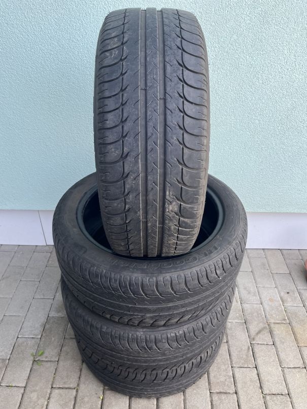 225/45R17