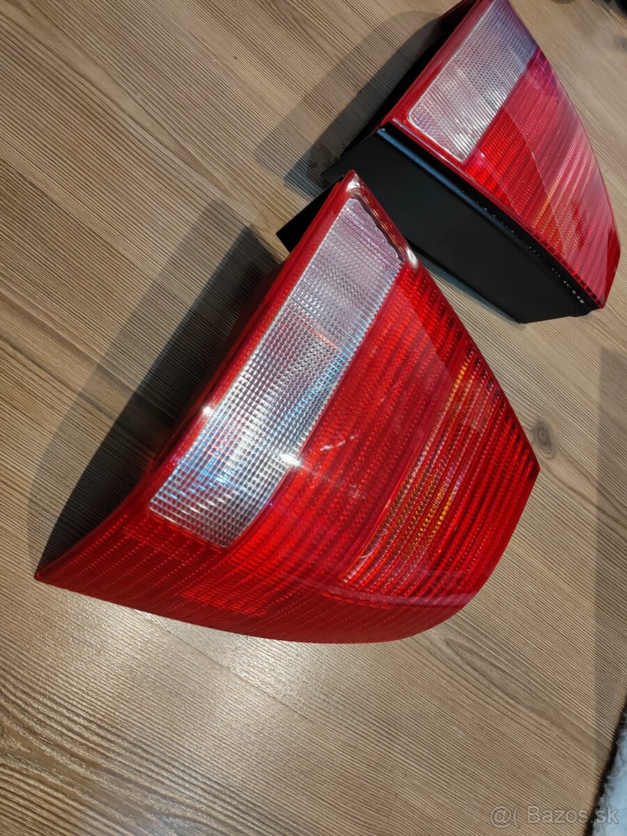 Volkswagen Bora zadné svetlá
