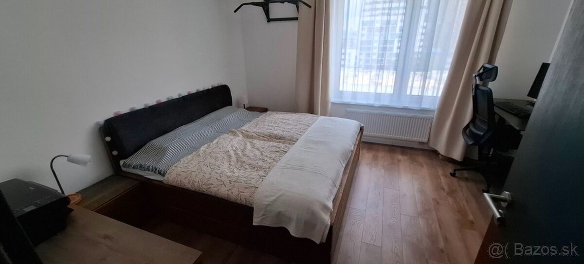 Na prenájom 2i byt v bytovom komplexe Kopčianka