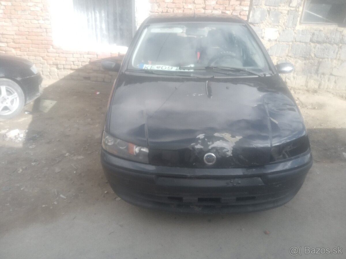 Predám Fiat Punto 2 1.2 benzín 44 kw