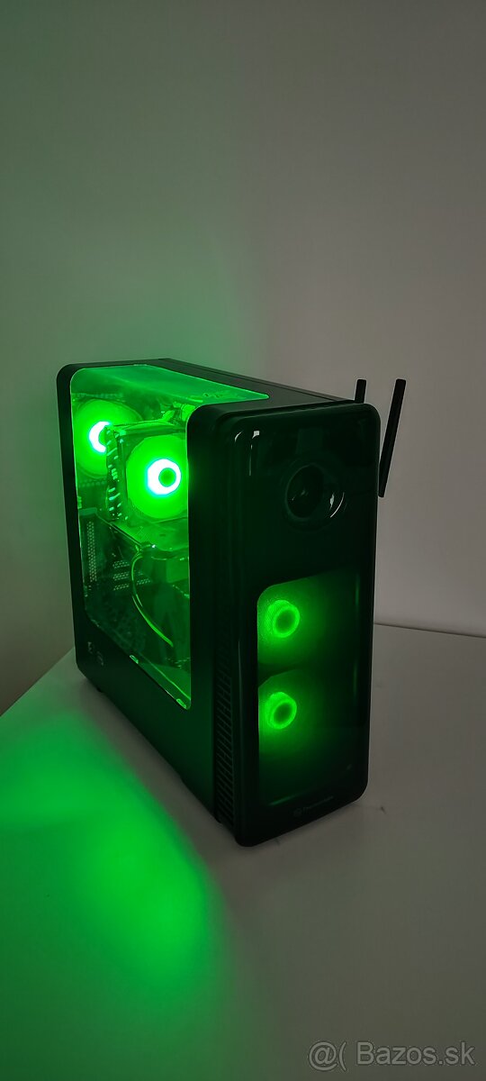 PC: AMD Ryzen 7 3700X, GTX 1650, 32GB RAM, SSD