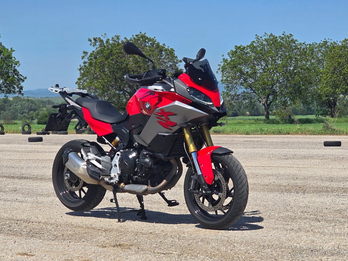 BMW F900XR
