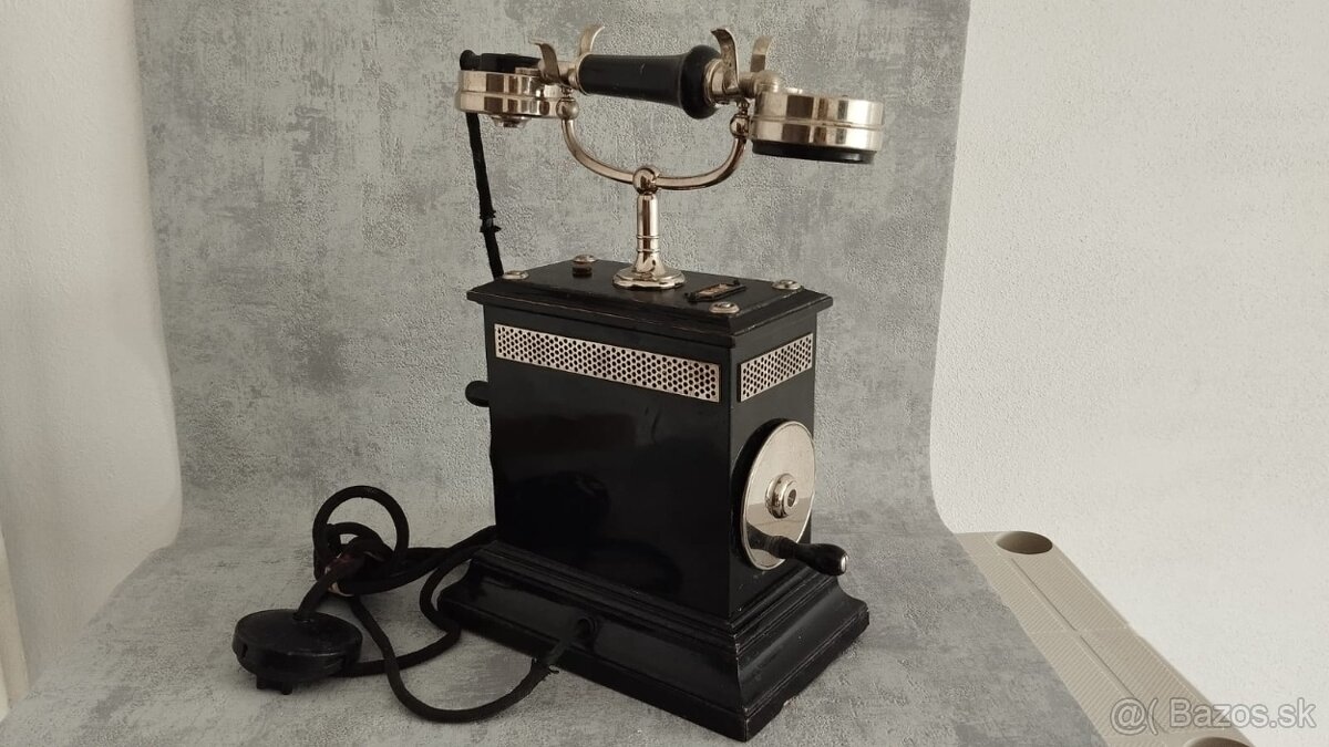 Starý orig.telefon na kliku(2 kliky) velký těžký