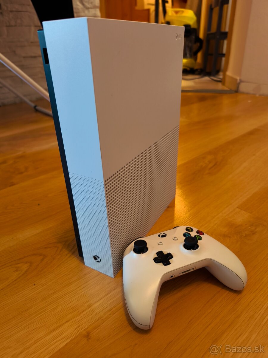 XBOX ONE S 1TB ALL IN ONE