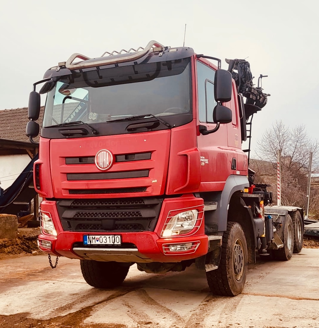 Tatra Phoenix 510 + teleskop.naves Umikov