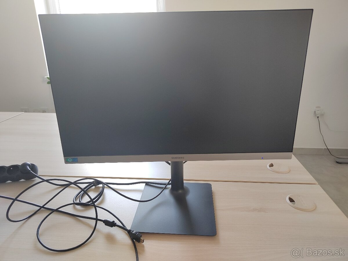 LED Monitor SAMSUNG F24T650FYR – 24", Full HD