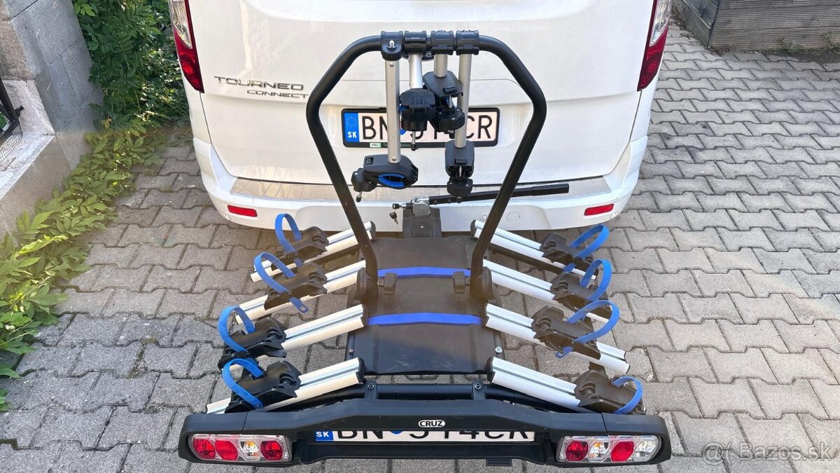 Nosič na 4 bicykle