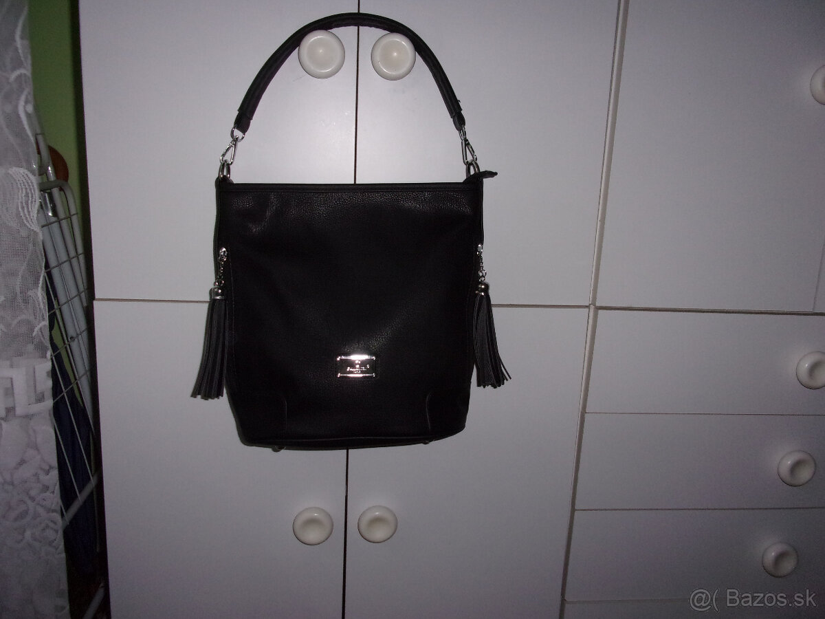 Kabelka čierna