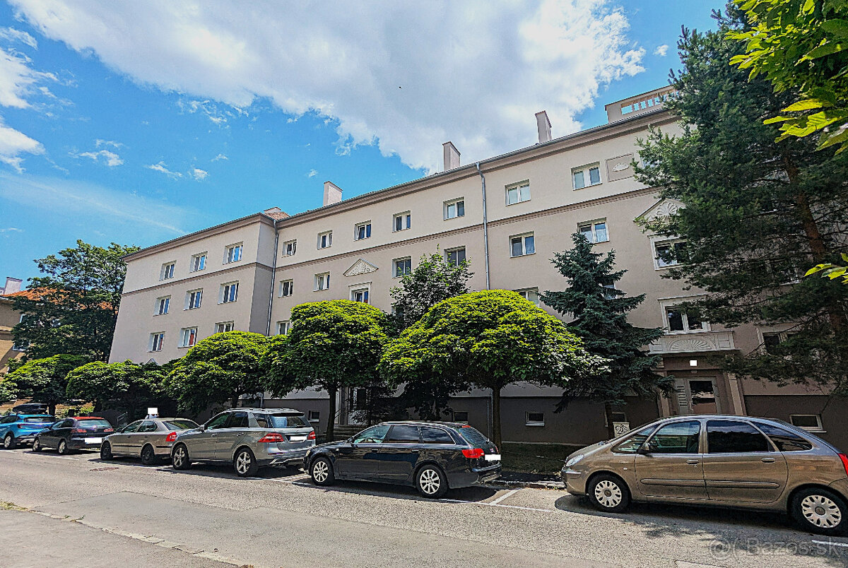 rekonštruovaný 2 i. TEHLOVÝ byt, blízko Centra, Jilemnického