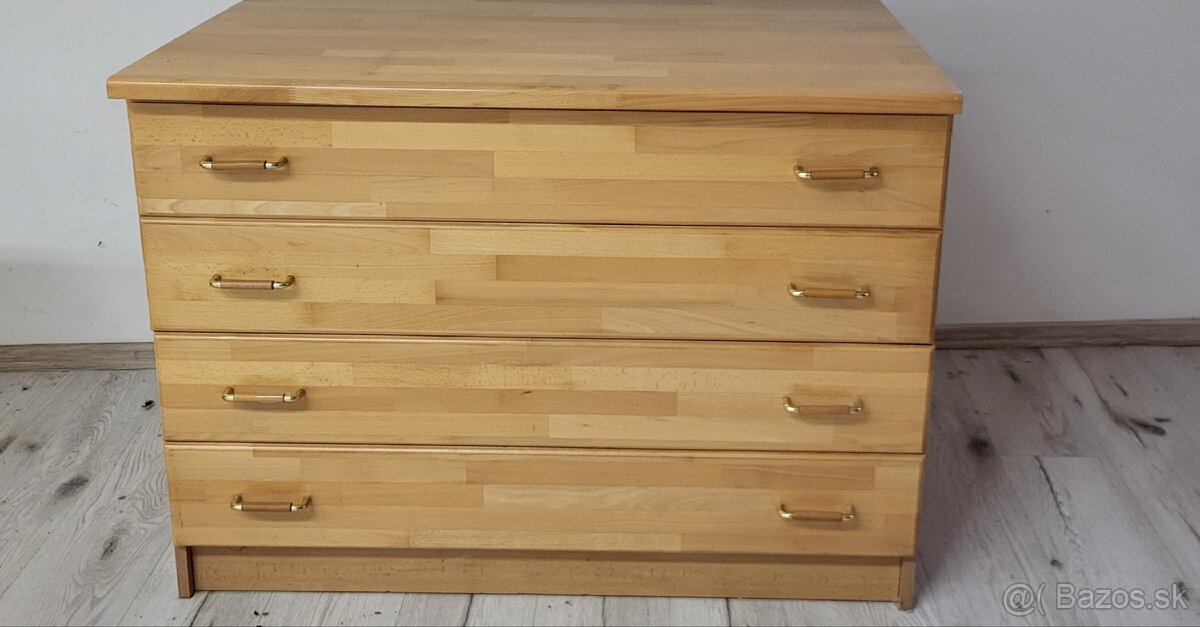Komoda z masívu