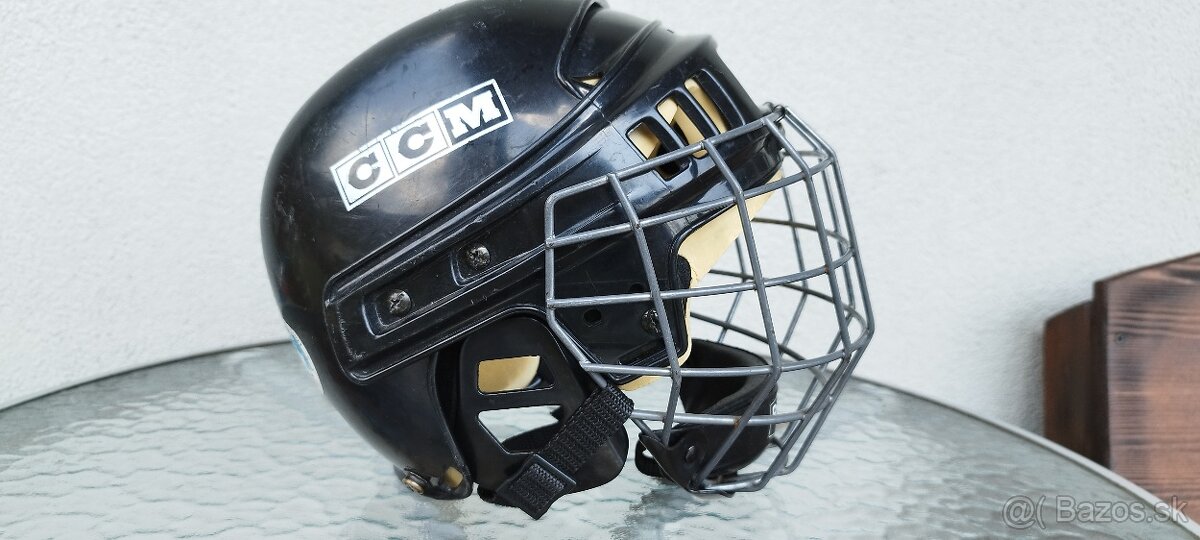 Predam detsku hokejovu prilbu
