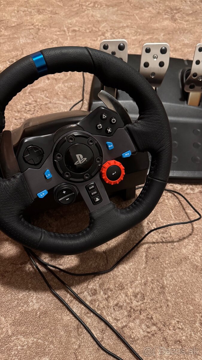 Logitech g29 (Volant+pedále)
