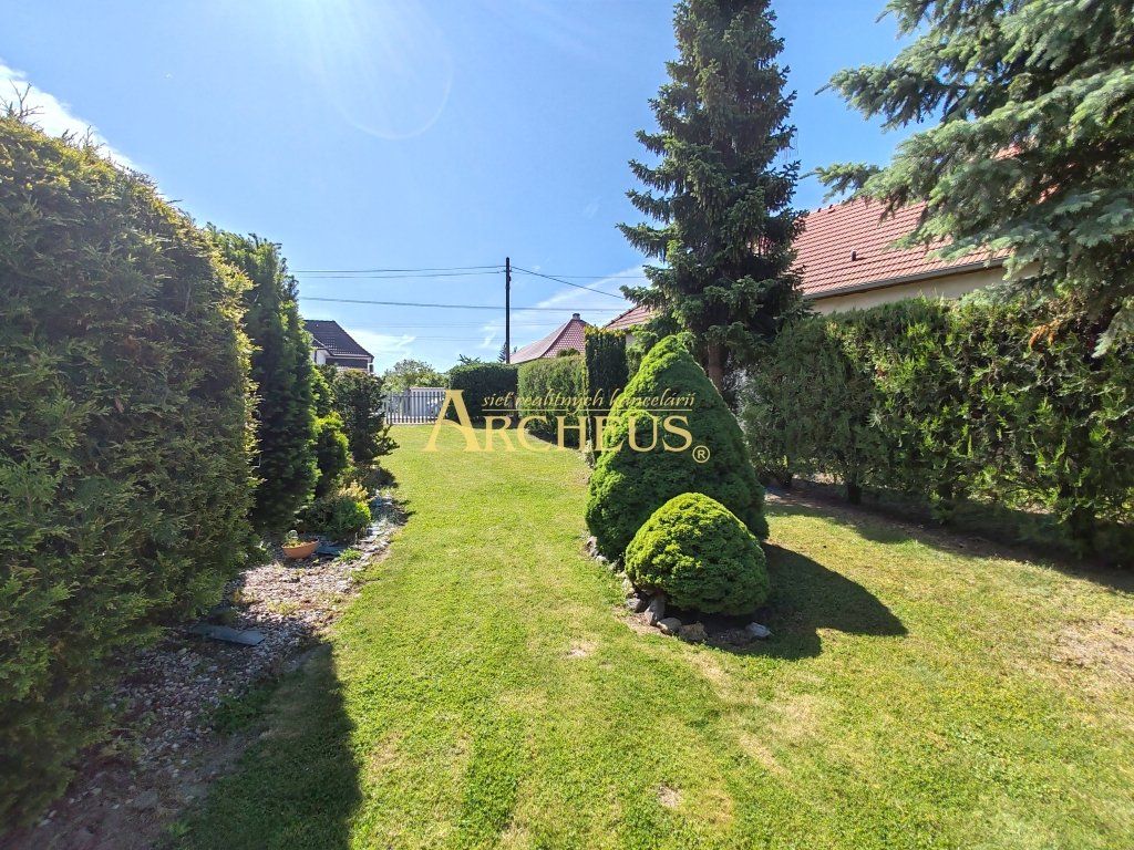 Stavebný pozemok Práznovce - Topoľčany