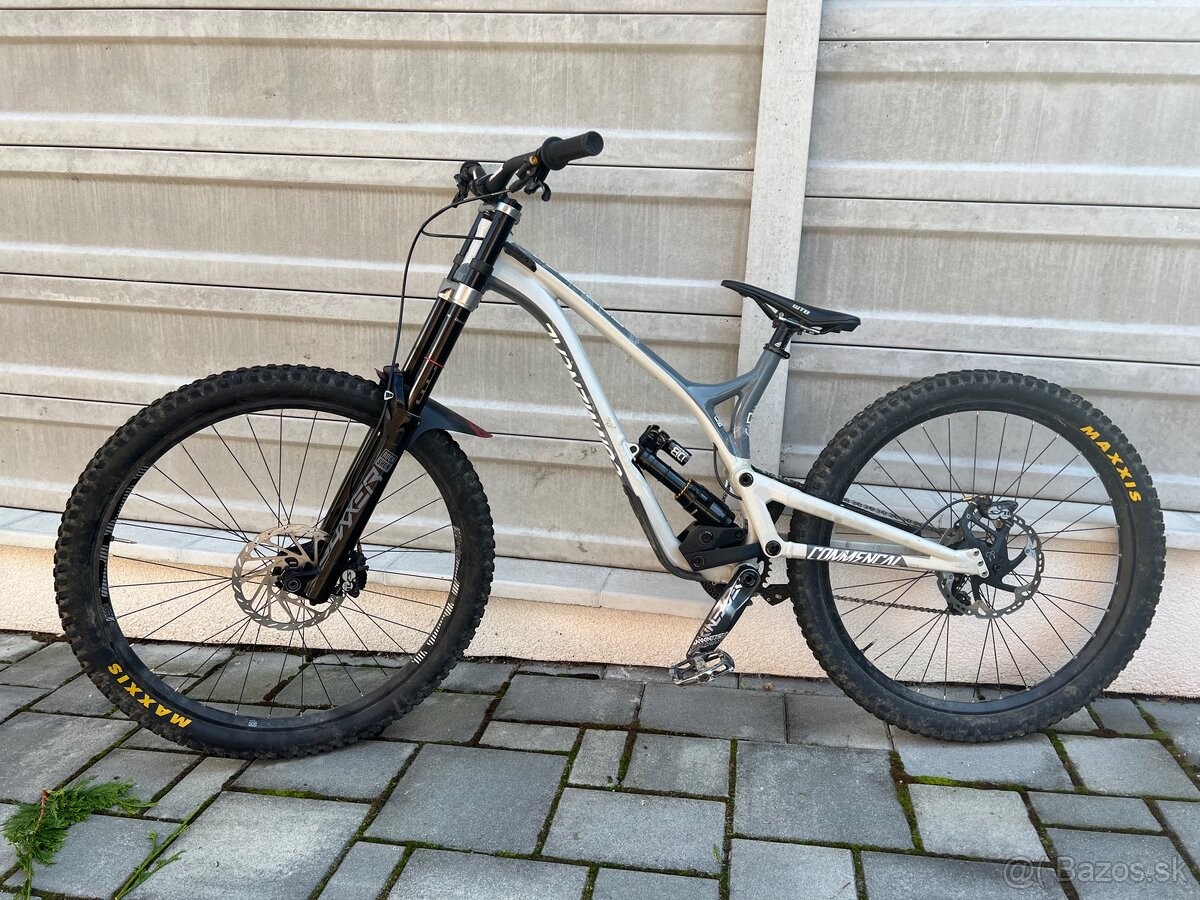 ROZPREDAM Commencal DH Supreme 2020 custom