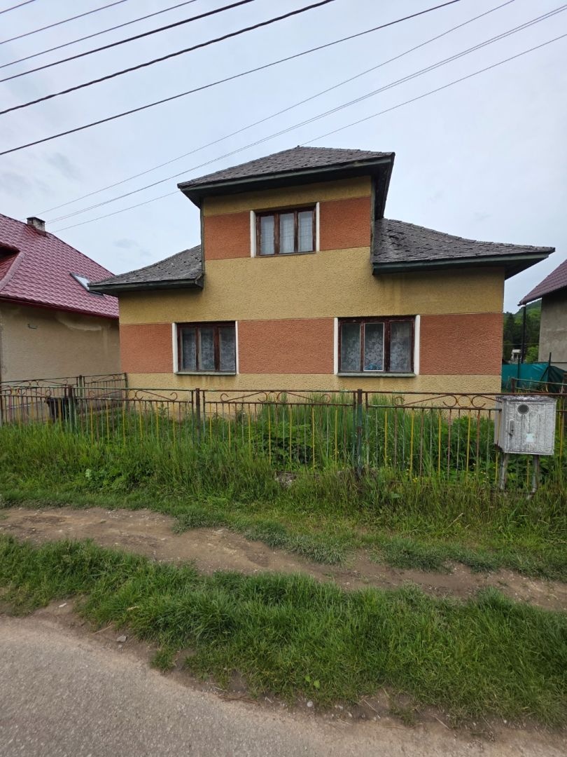 Na predaj vidiecky dom + záhrada 971 m2, Košecké Podhradie.