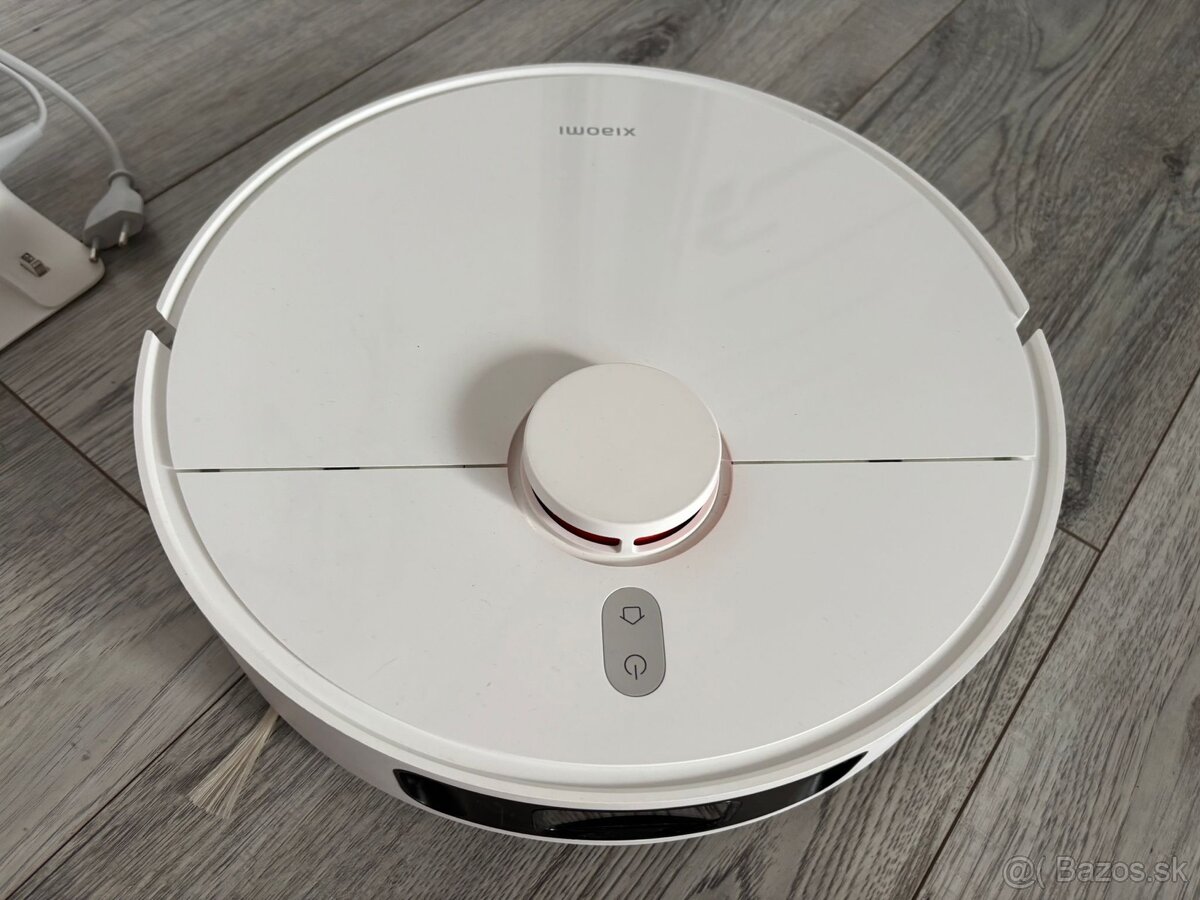 Predám Robotický vysávač Xiaomi Robot Vacuum S10+ EU