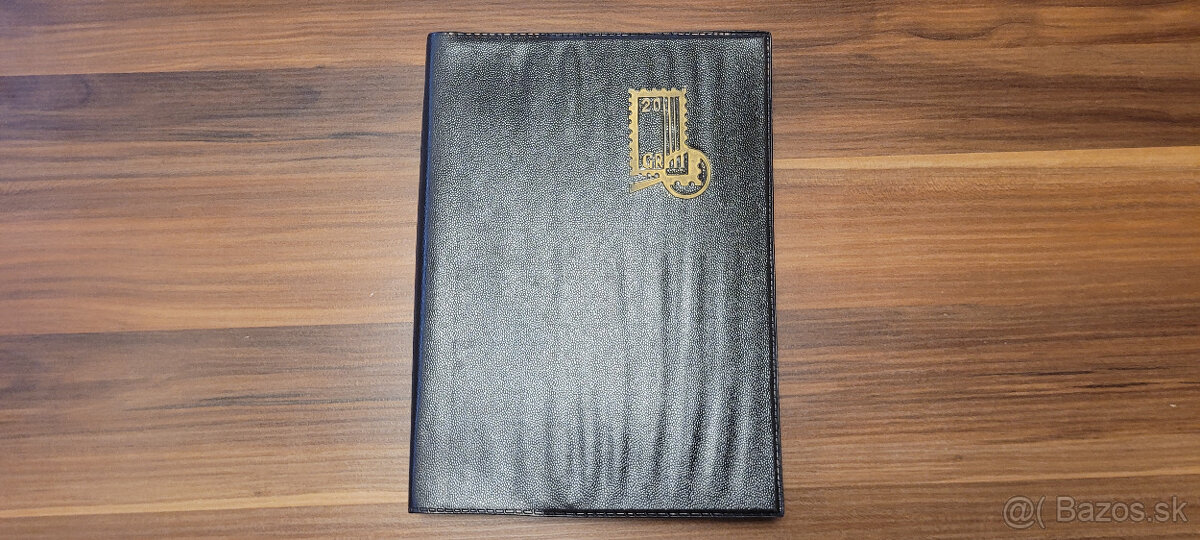začatá zbierka Poľsko v staršom hrubom albume B5