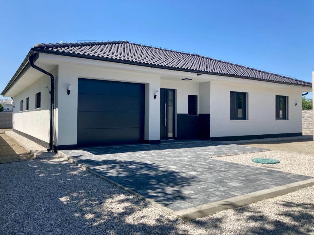 5-izbová novostavba rodinného domu, Kolárovo