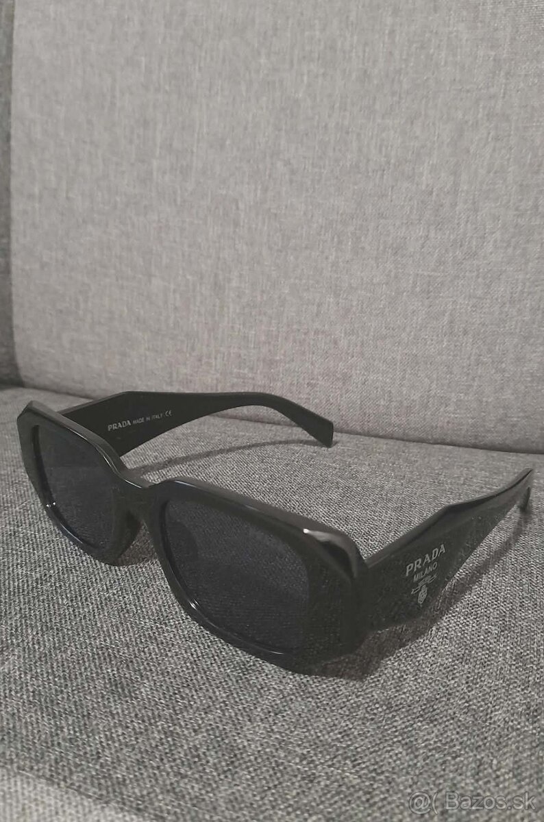 Prada slnečné okuliare