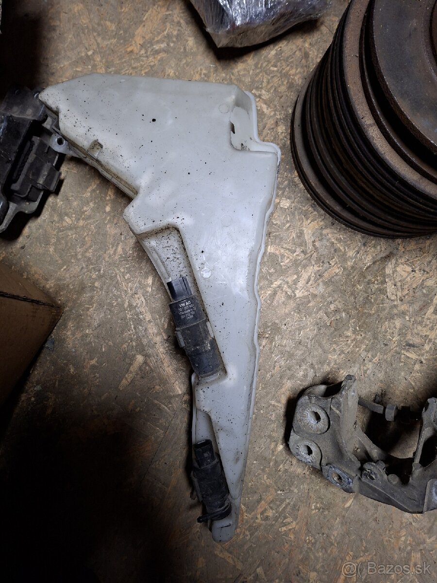 Nadržka ostrekovačov audi a6 c6