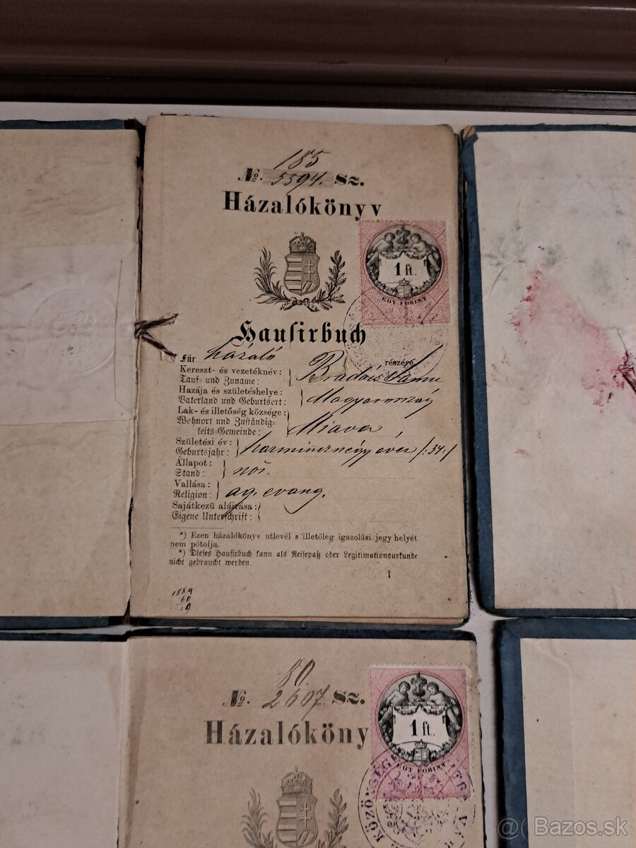 Knižky podomovych predajcov