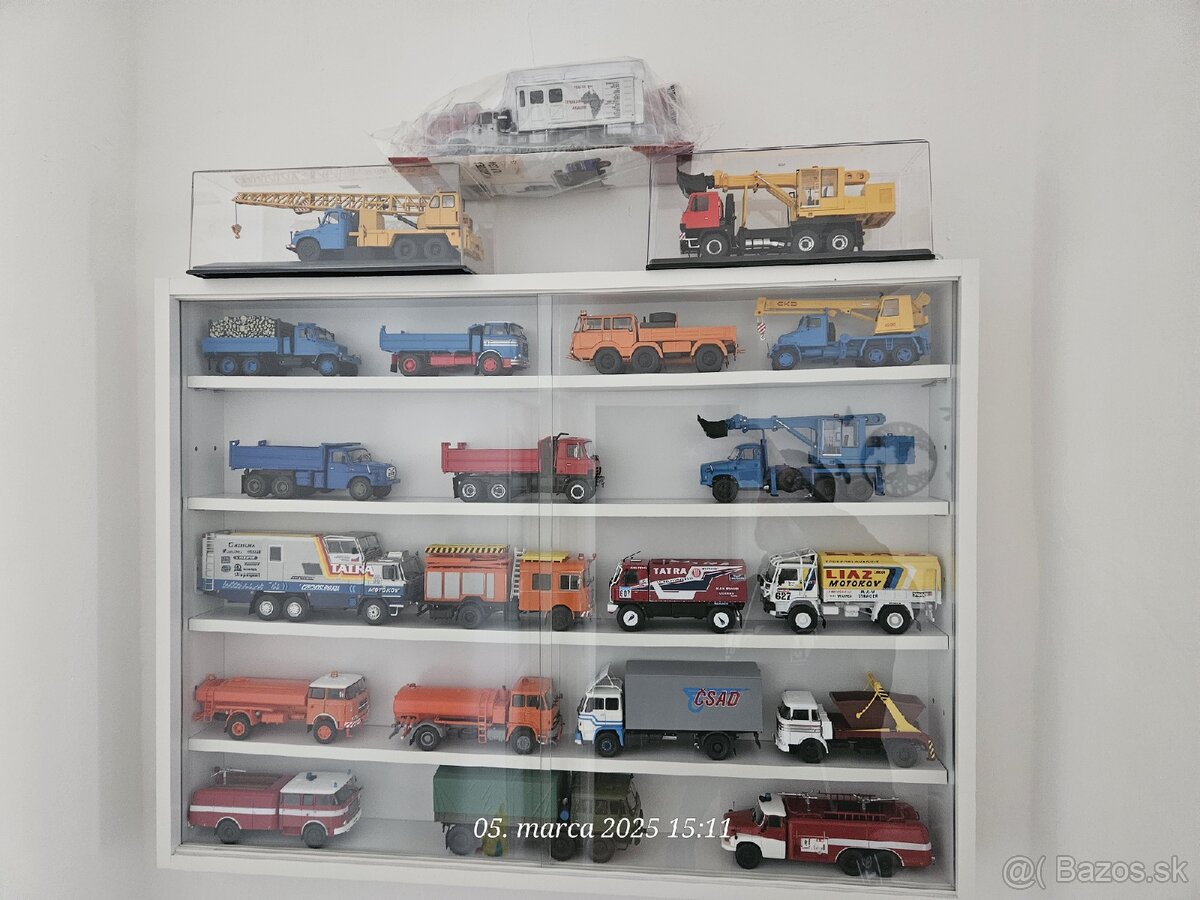 Kultovni nákladáky minulé éry 1:43