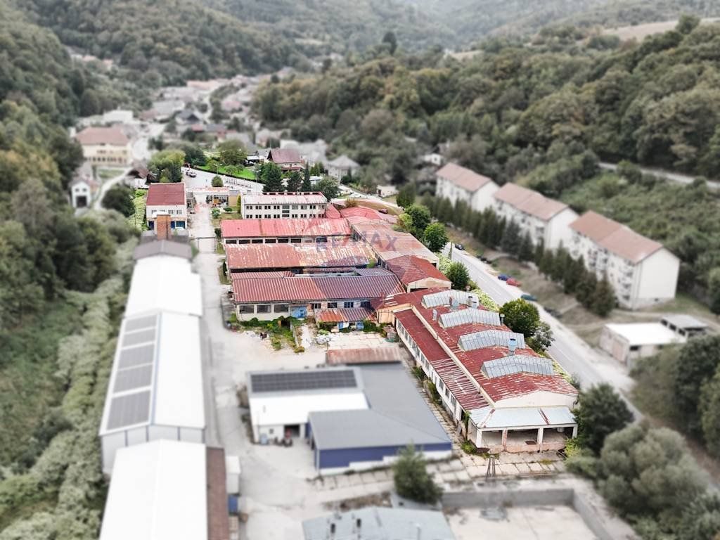 Výrobno skladovací areál SANDRIK Štós s fungujúcou výrobou-