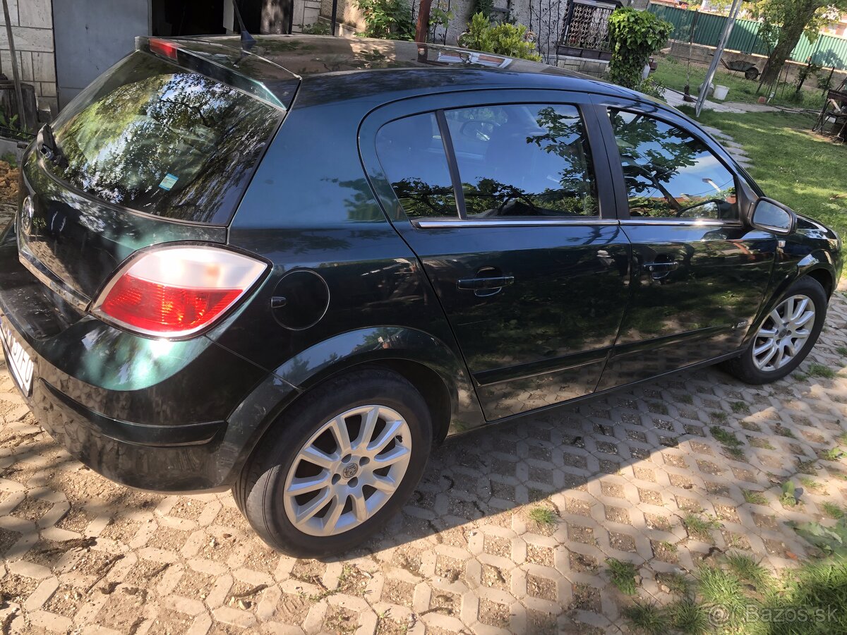 OPEL / ASTRA DESIGN - PRAVÉ RIADENIE