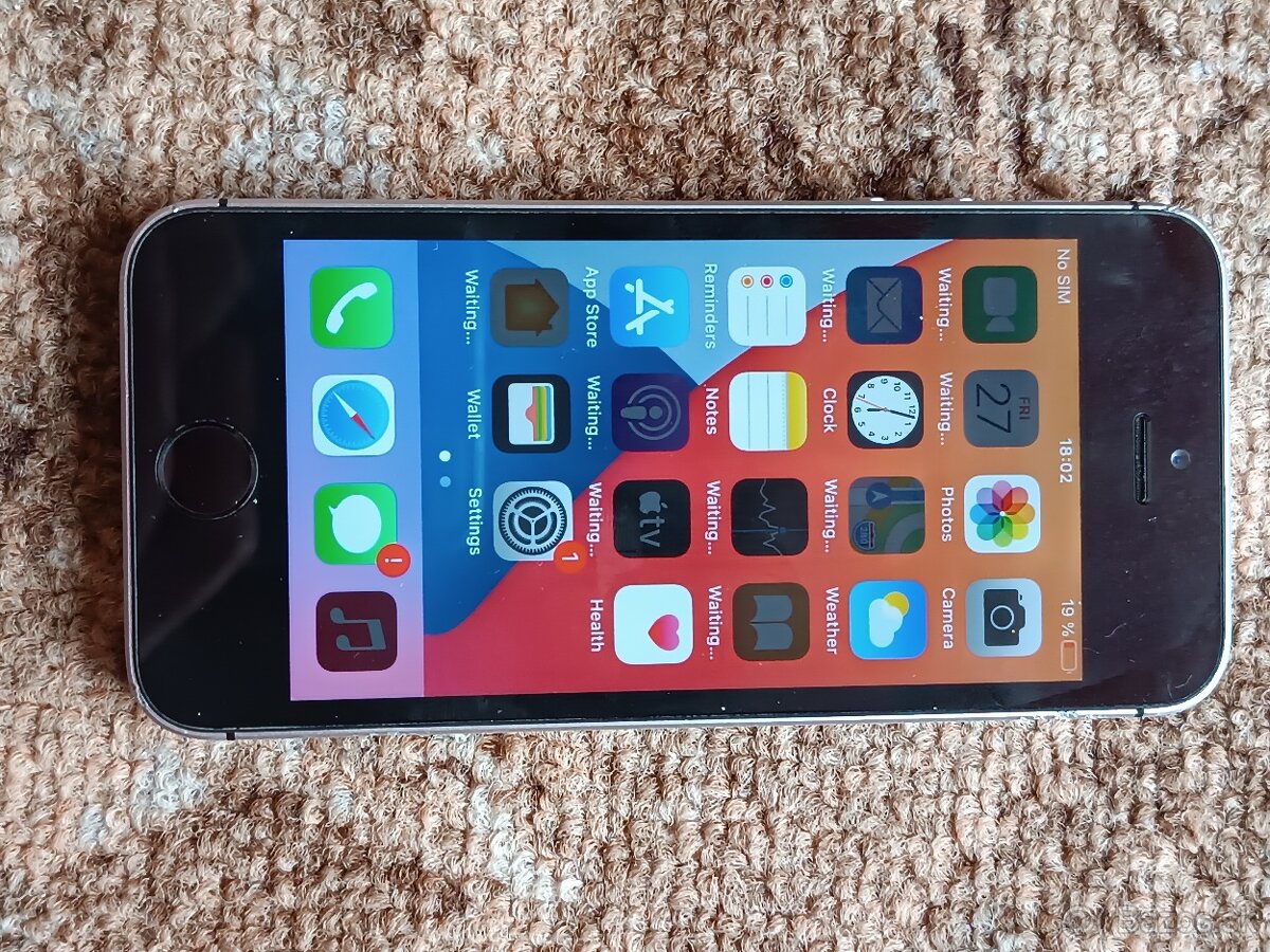 📱 iPhone SE (1. generácia) – 128 GB 🔋 Batéria 87 % | 💯 Pl