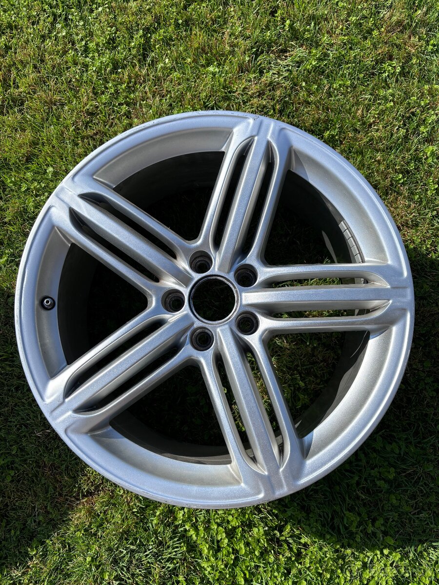 Predám originál Audi elektróny Pompei r19
