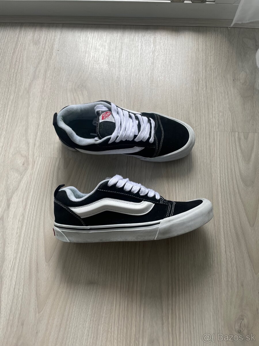 Vans tenisky