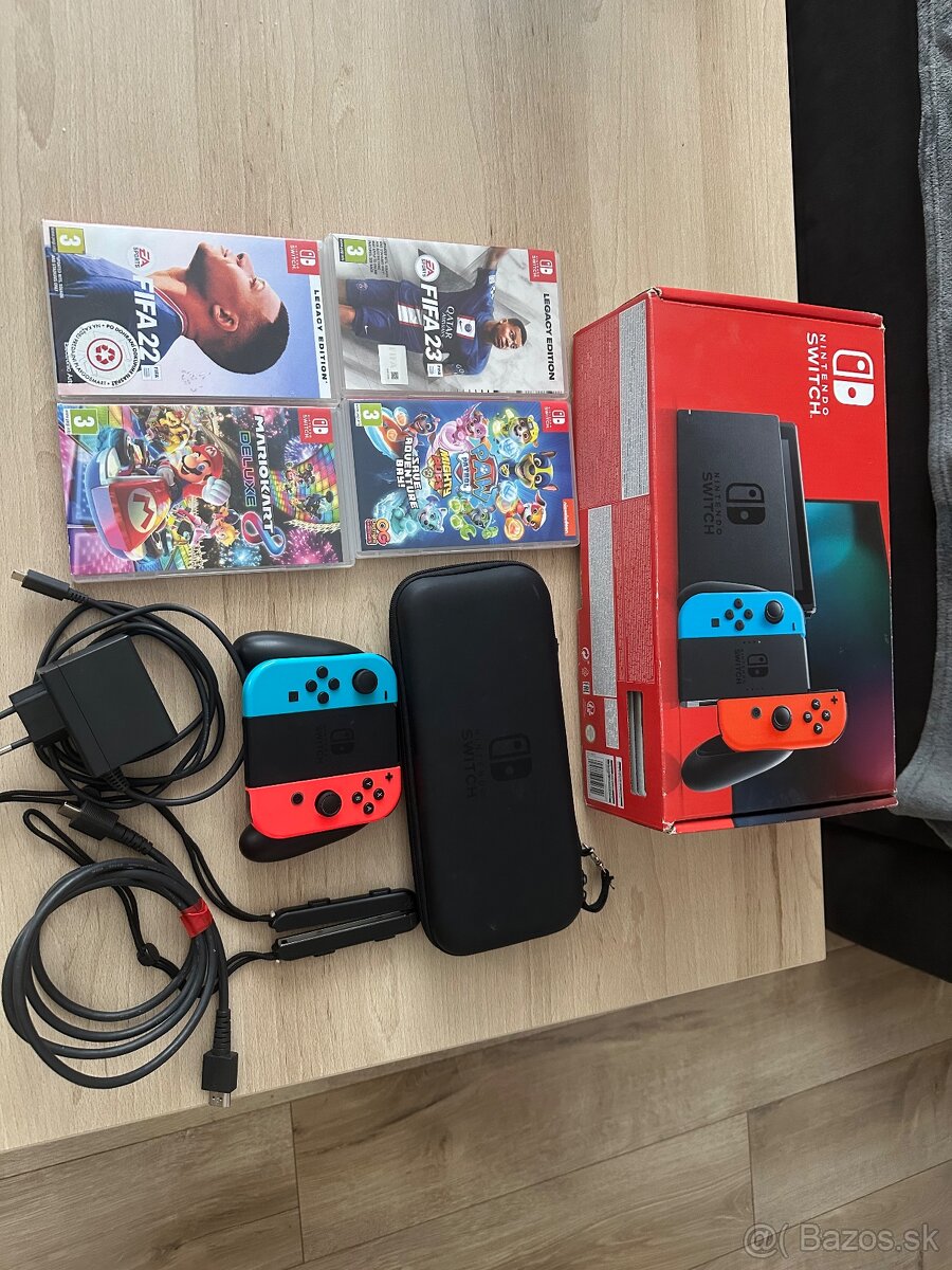 Nintendo Switch+hry