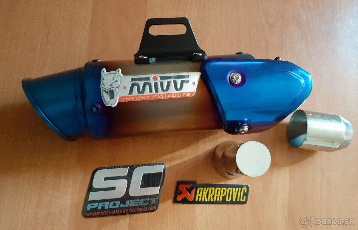 Na predaj ladený, nový, športový nerezový výfuk na motorku