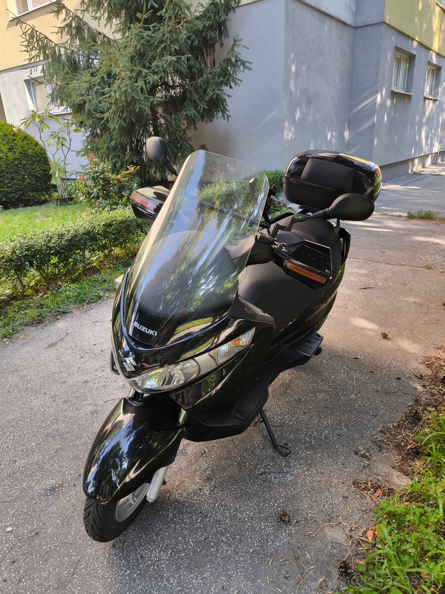 Suzuki Burgman 125