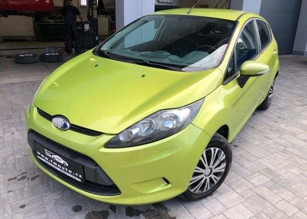 Ford Fiesta 1.2 88.000 KM benzín manuál 44 kw