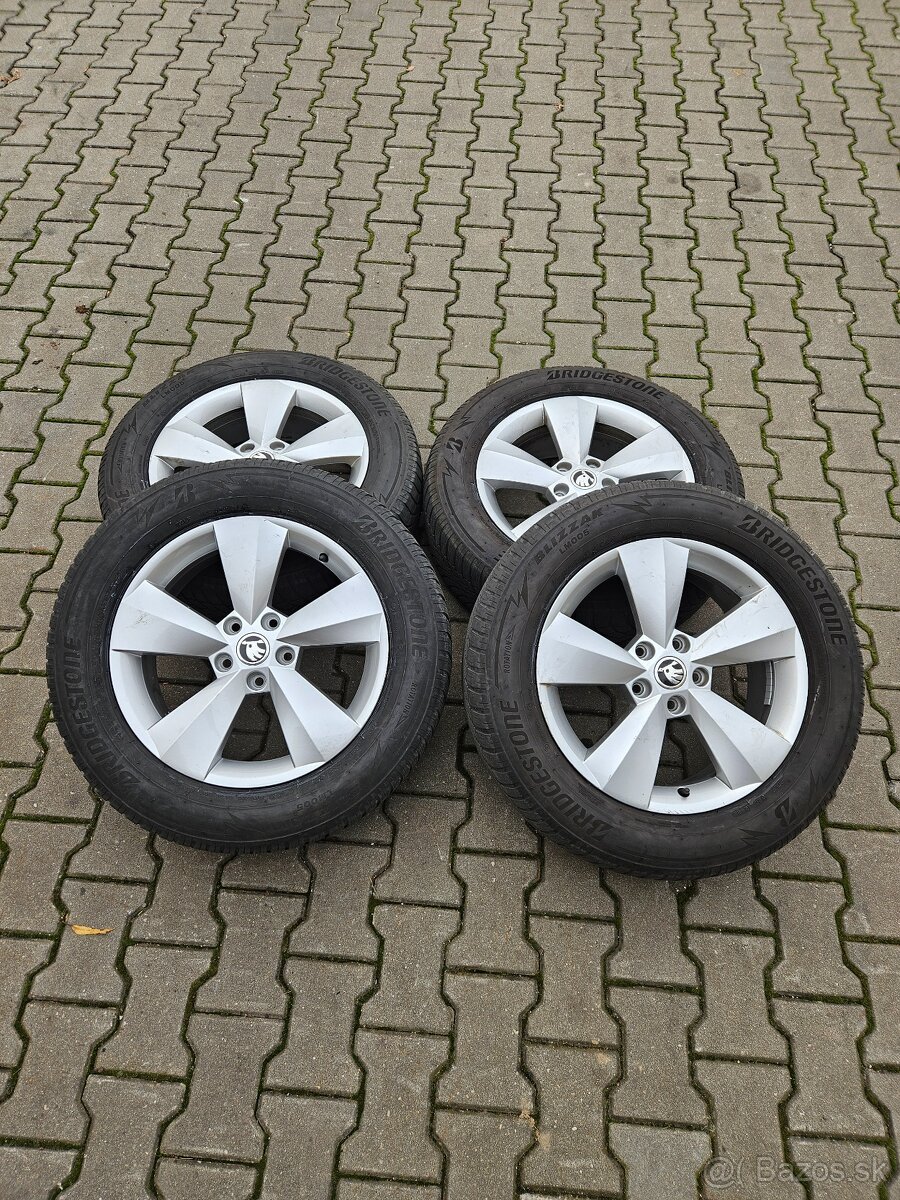 ALU DISKY SKODA RATIKON ORIGINAL R17+ZIMNÉ PNEU BRIDGESTONE