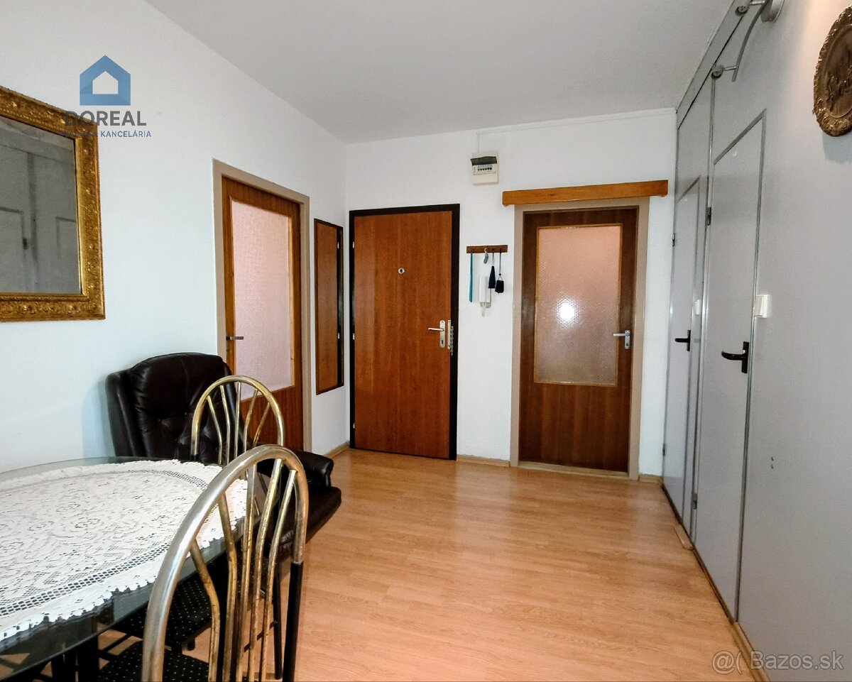 PRIESTRANNÝ 2,5 IZBOVÝ BYT •(66m) • Pod Hájkom, Skalica