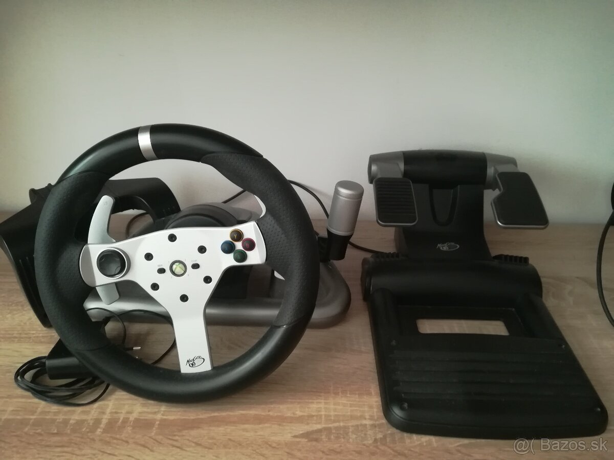 Xnox 360 volant s radiacou pakou a pedalmi Mad catz