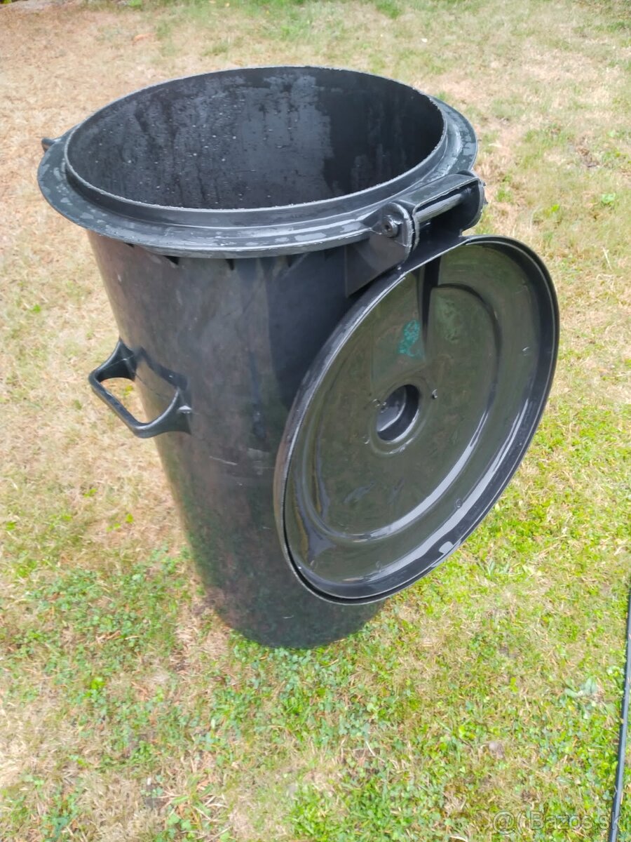 PLASTOVY KOS.PREPRAVKA NA MESO KORYTO .