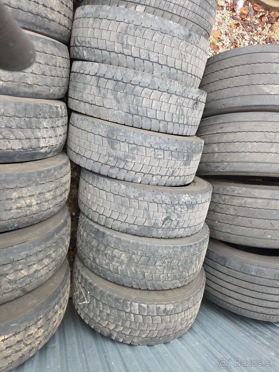 295/60 R22,5 mega zaberove Trazano Continental