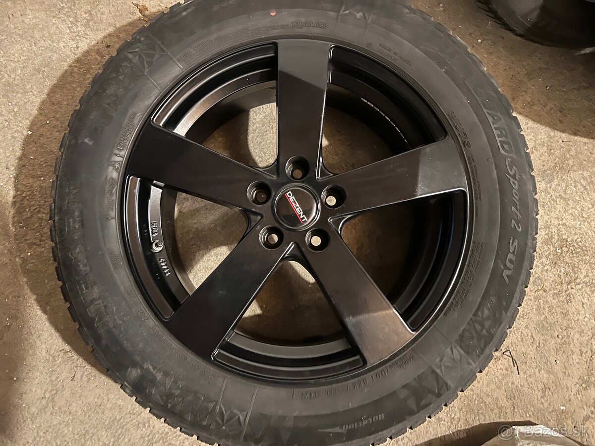 235/60 R18 Zimné pneumatiky Hyundai na alu diskoch