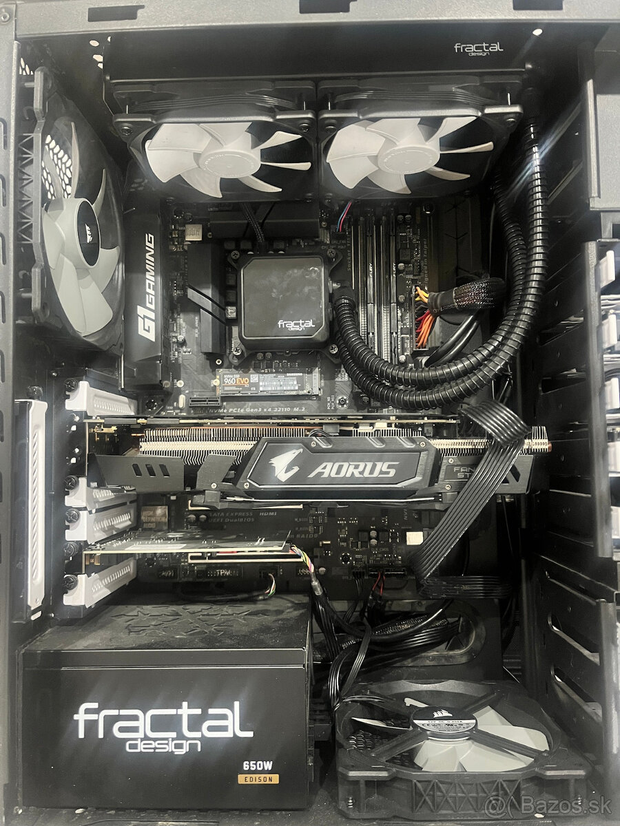 i7 7700 K , gtx 1080 8 gb , Gigabyte , Fractal