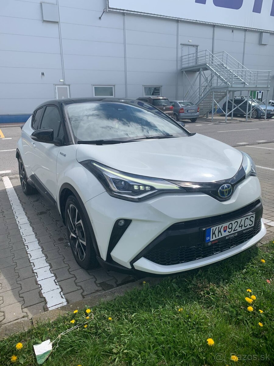 Toyota CH-R 2.0 Hybrid 2021