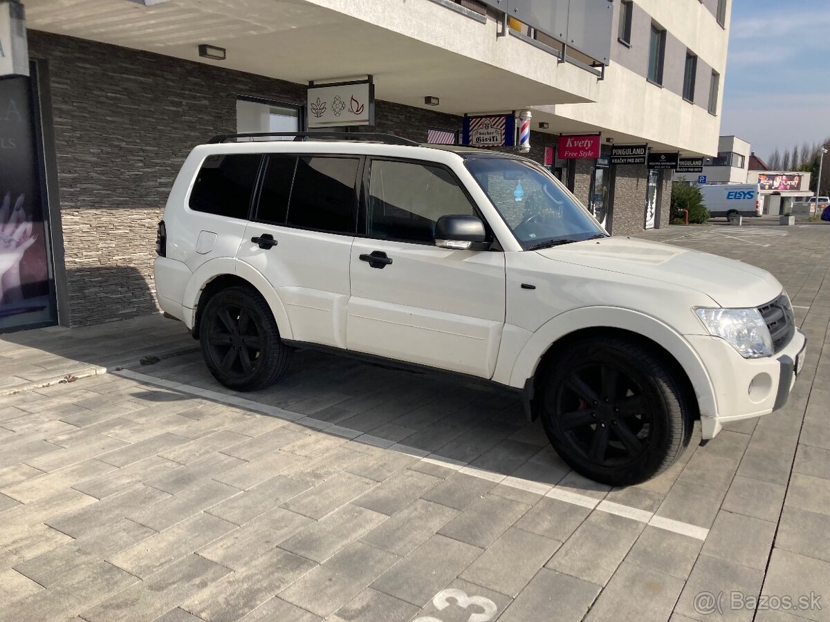 Pajero 4 -3,2did Manuál