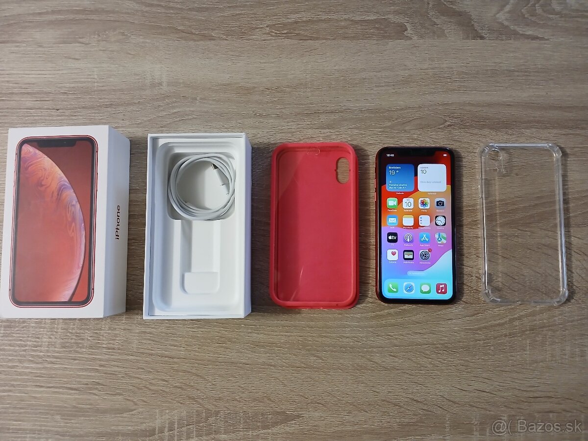 iPhone XR / 128GB Product Red Super stav